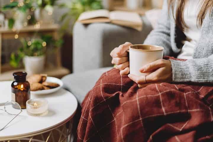 睡眠の質を高める飲み物と食事