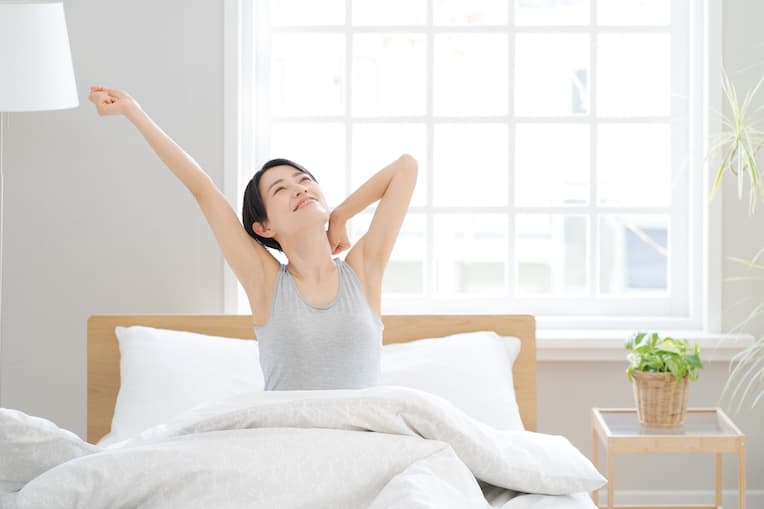 睡眠の質を上げる食べ物とは？寝る前に食べていいものとダメなものを解説