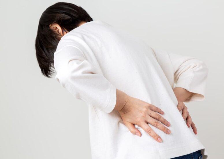 ぎっくり腰は突然に！予防に繋がる筋トレ方法やストレッチについて解説